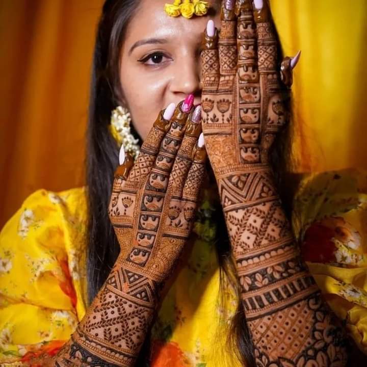 Traditional dulha-dulhan portrait mehndi lucknow