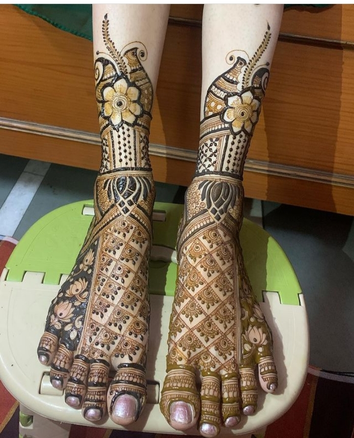 Festive mehndi service in Telibagh 