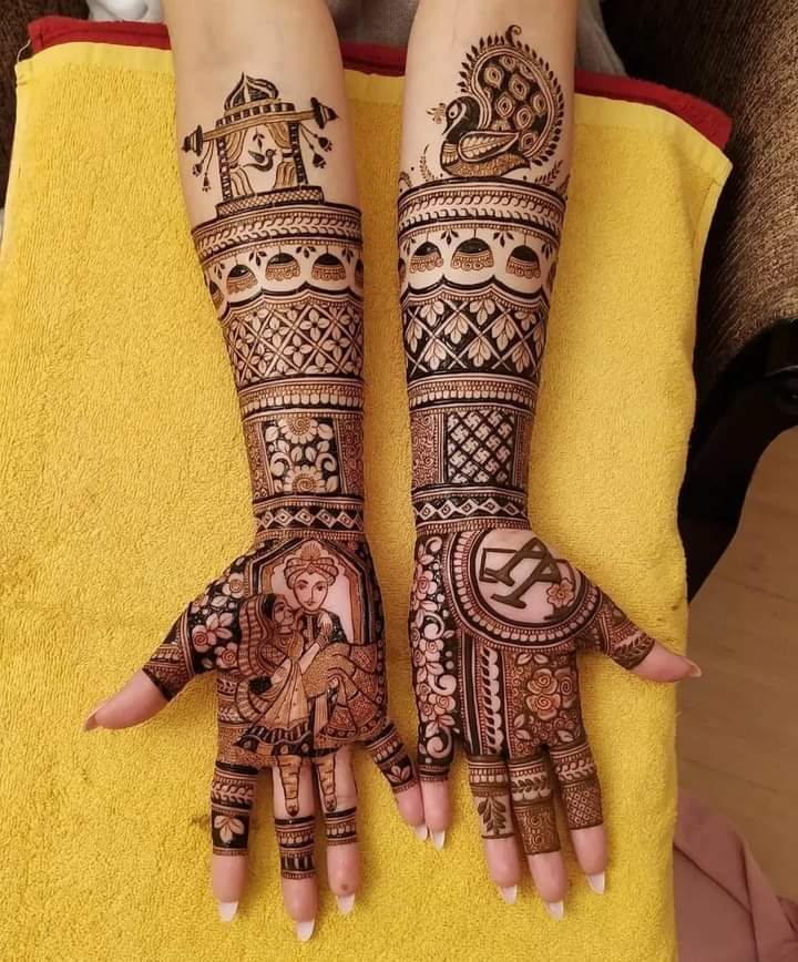 Professional mehndi artist with 20 years experience